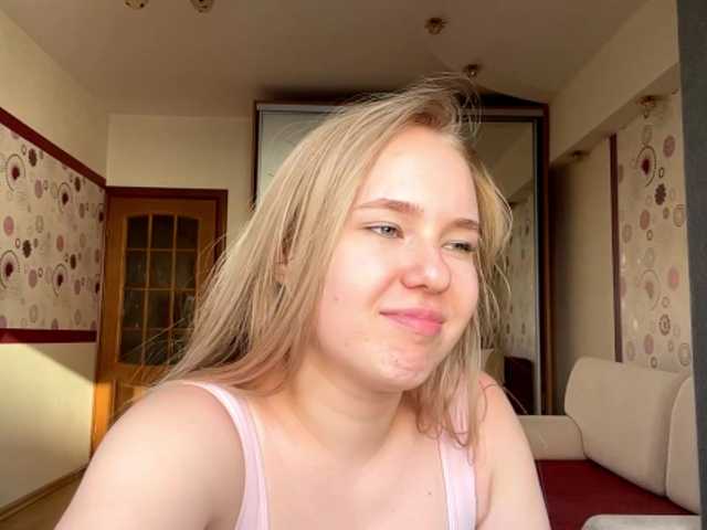 OdiliaVolking live cam on BongaCams