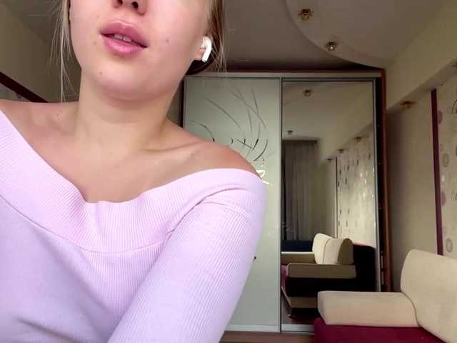 OdiliaVolking live cam on BongaCams
