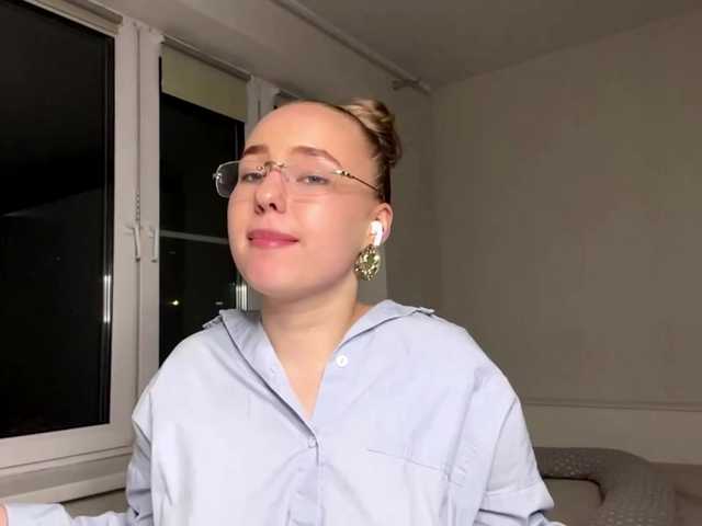 OdiliaVolking live cam on BongaCams