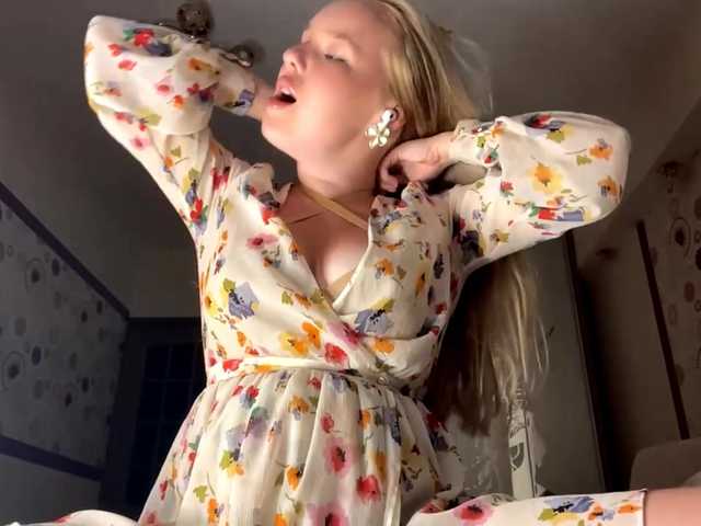 OdiliaVolking live cam on BongaCams