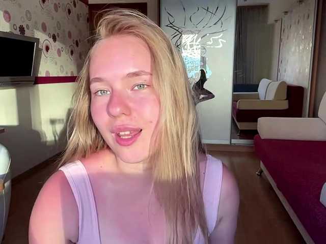 OdiliaVolking live cam on BongaCams