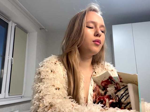 OdiliaVolking live cam on BongaCams