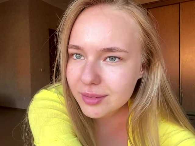 OdiliaVolking live cam on BongaCams