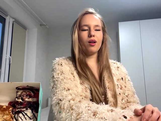 OdiliaVolking live cam on BongaCams