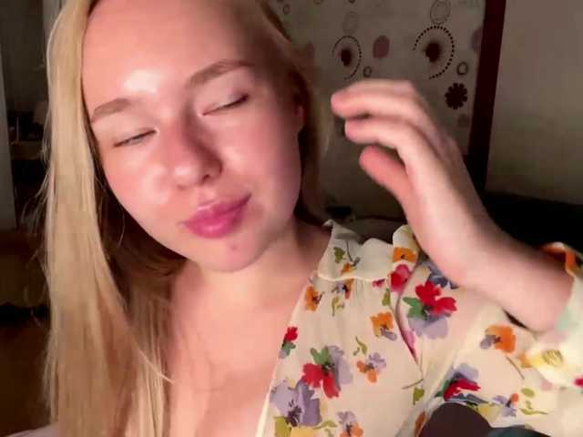 OdiliaVolking live cam on BongaCams