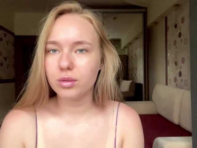OdiliaVolking live cam on BongaCams