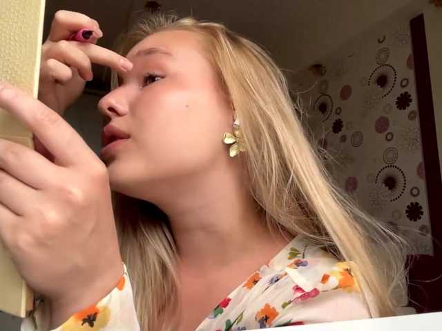 OdiliaVolking live cam on BongaCams