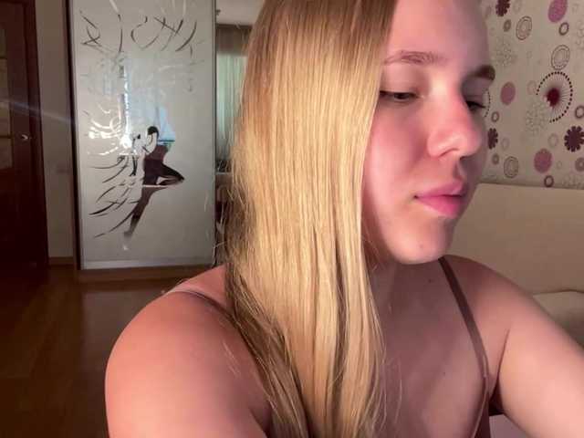 OdiliaVolking live cam on BongaCams