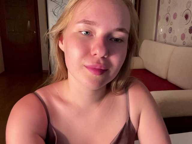 OdiliaVolking live cam on BongaCams