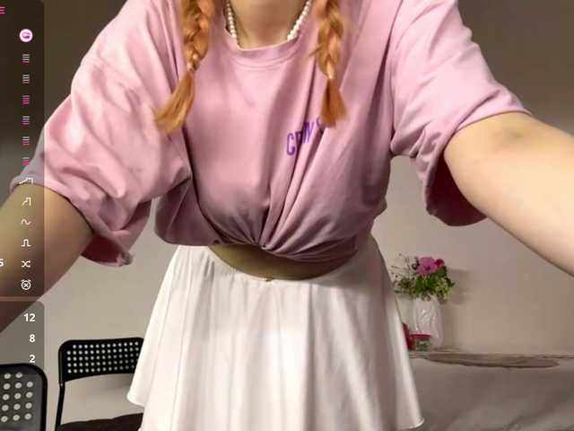 LorrettaKeitel live cam on BongaCams