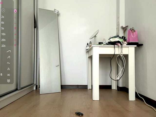 LorrettaKeitel live cam on BongaCams