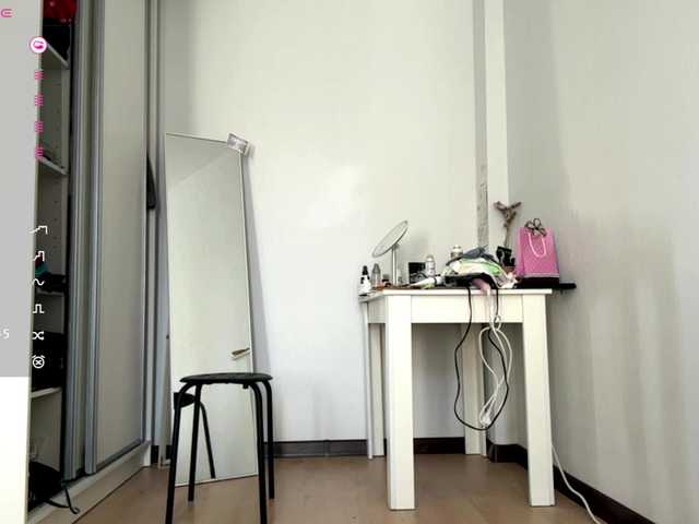 LorrettaKeitel live cam on BongaCams