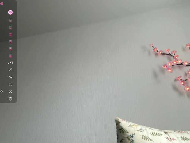 LorrettaKeitel live cam