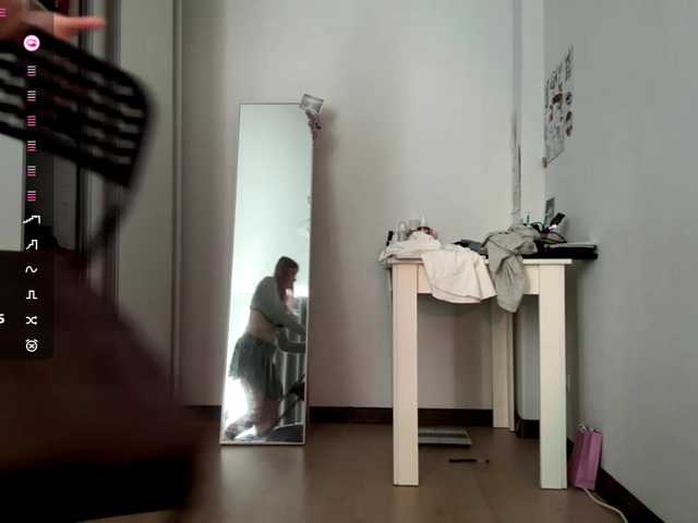 LorrettaKeitel live cam on BongaCams