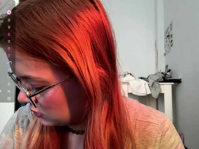 LorrettaKeitel live cam on BongaCams