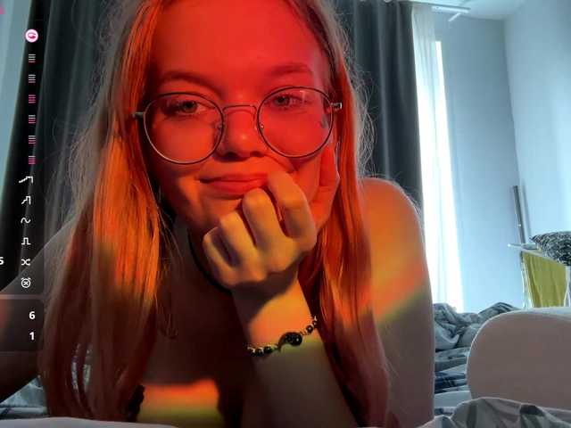 LorrettaKeitel live cam on BongaCams