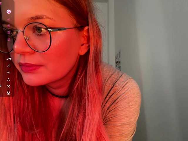 LorrettaKeitel live cam on BongaCams