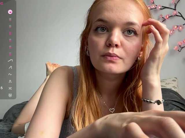 LorrettaKeitel live cam on BongaCams
