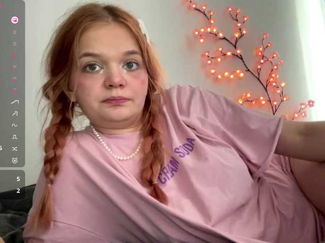 LorrettaKeitel live cam on BongaCams