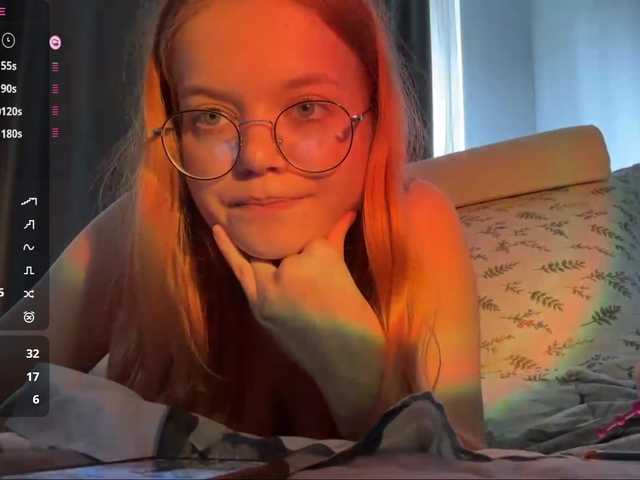 LorrettaKeitel live cam on BongaCams