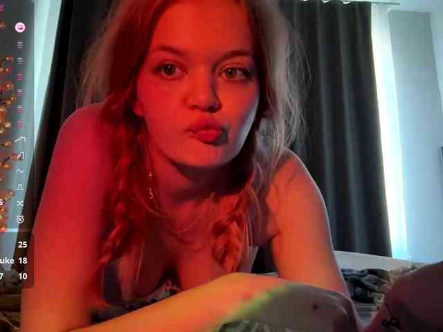 LorrettaKeitel webcam