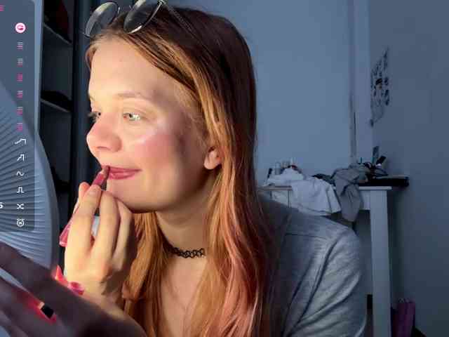 LorrettaKeitel webcam