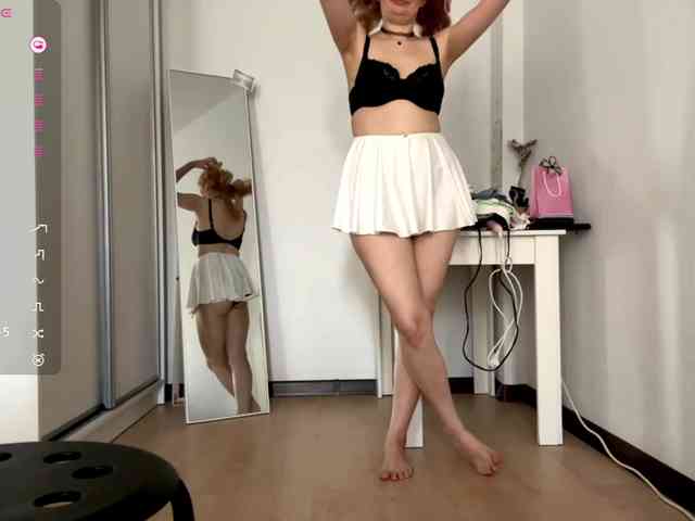 Model: LorrettaKeitel