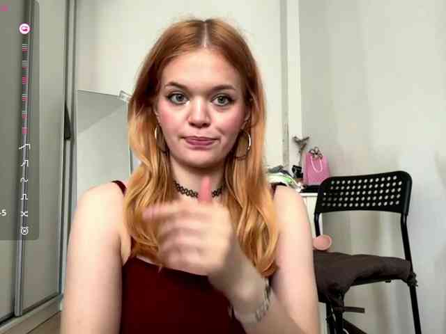 LorrettaKeitel webcam