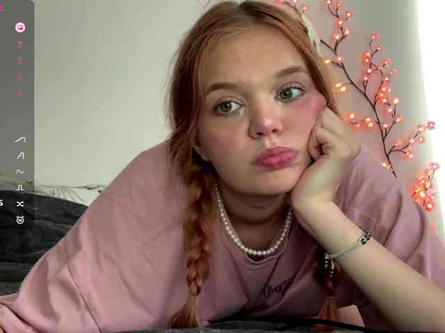 LorrettaKeitel webcam