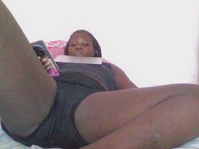 prettybree88 live cam on BongaCams