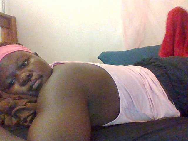 prettybree88 live cam on BongaCams