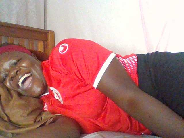 prettybree88 live cam on BongaCams