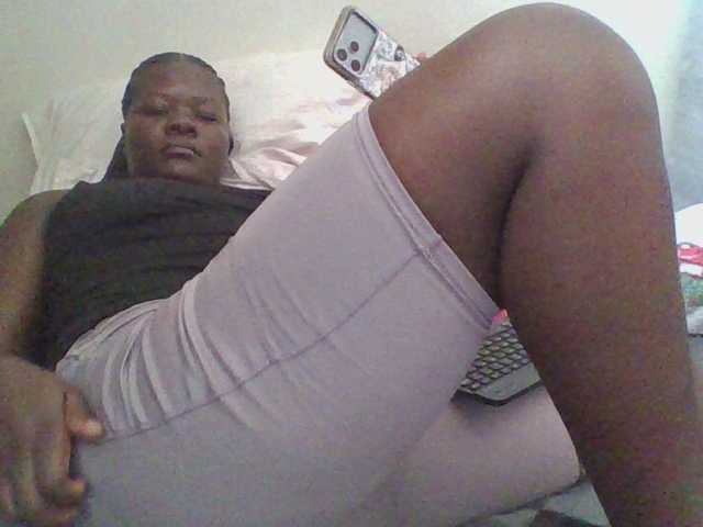prettybree88 live cam on BongaCams