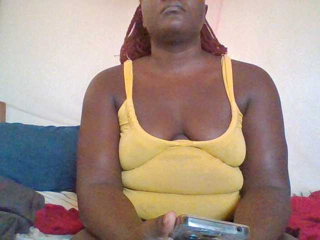 prettybree88 live cam on BongaCams