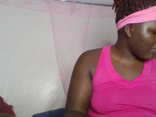 prettybree88 live cam on BongaCams