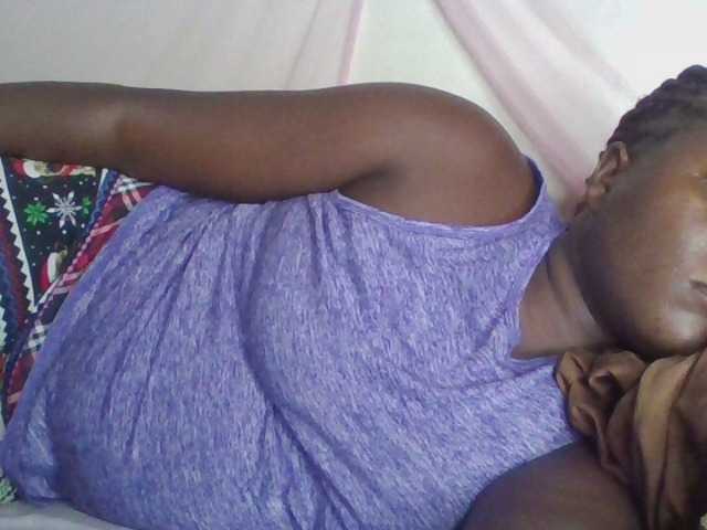prettybree88 live cam on BongaCams