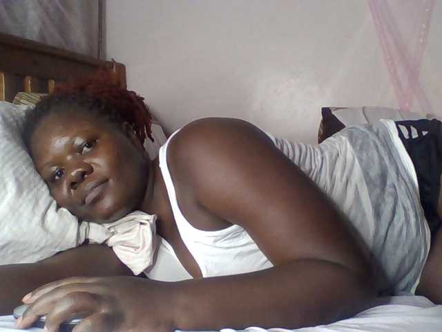 prettybree88 live cam on BongaCams