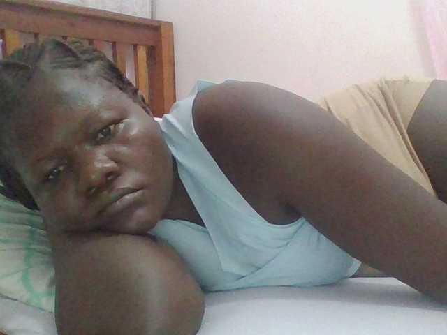 prettybree88 live cam on BongaCams