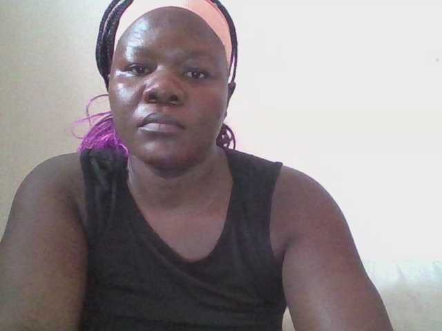 prettybree88 live cam on BongaCams