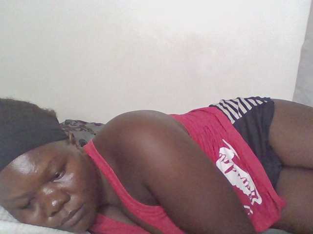 prettybree88 live cam on BongaCams