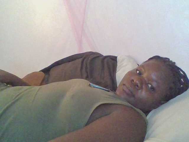 prettybree88 live cam on BongaCams
