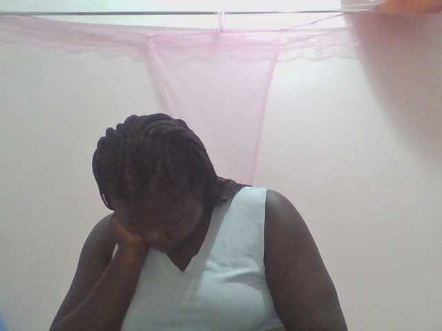 prettybree88 live cam on BongaCams
