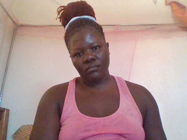 prettybree88 live cam on BongaCams