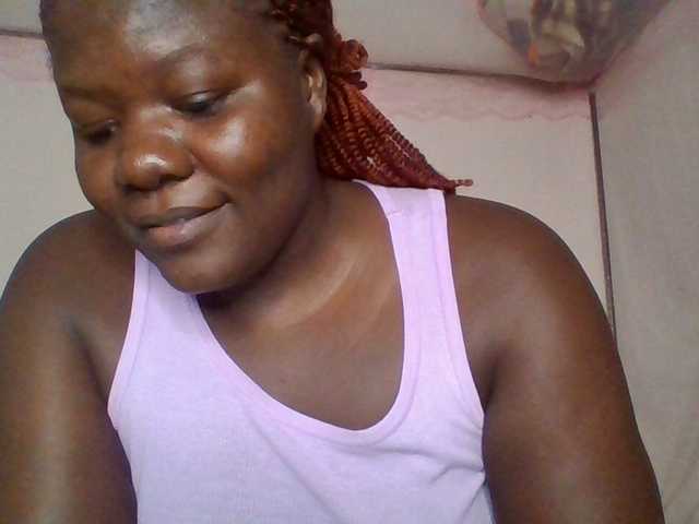 prettybree88 live cam on BongaCams