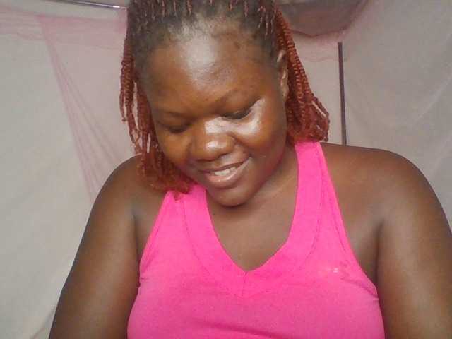 prettybree88 live cam on BongaCams