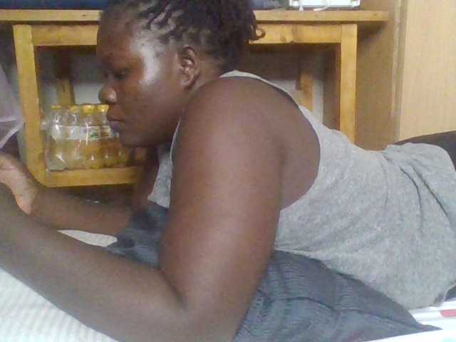 prettybree88 live cam on BongaCams