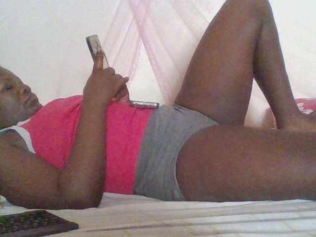 prettybree88 live cam on BongaCams
