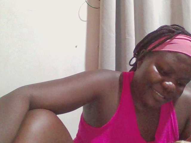 prettybree88 live cam on BongaCams