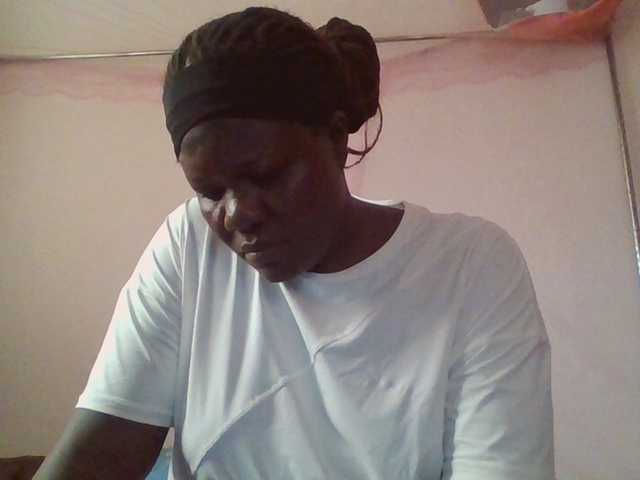 prettybree88 live cam on BongaCams