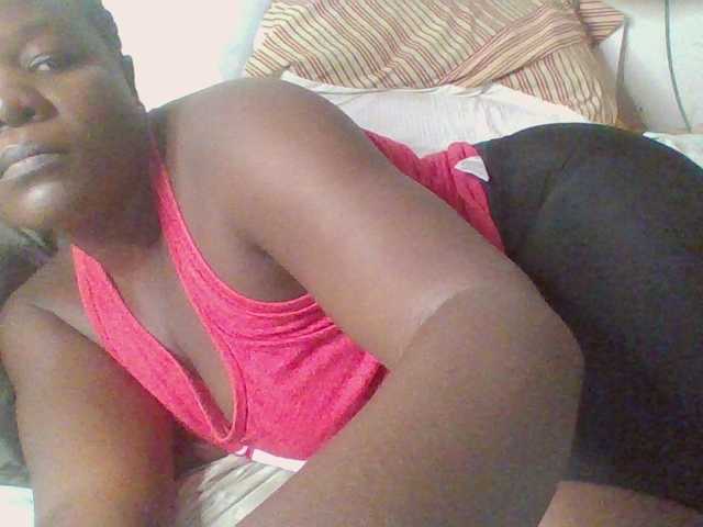 prettybree88 live cam on BongaCams